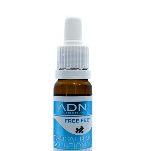 Small bottle recipient containing topical nail solution